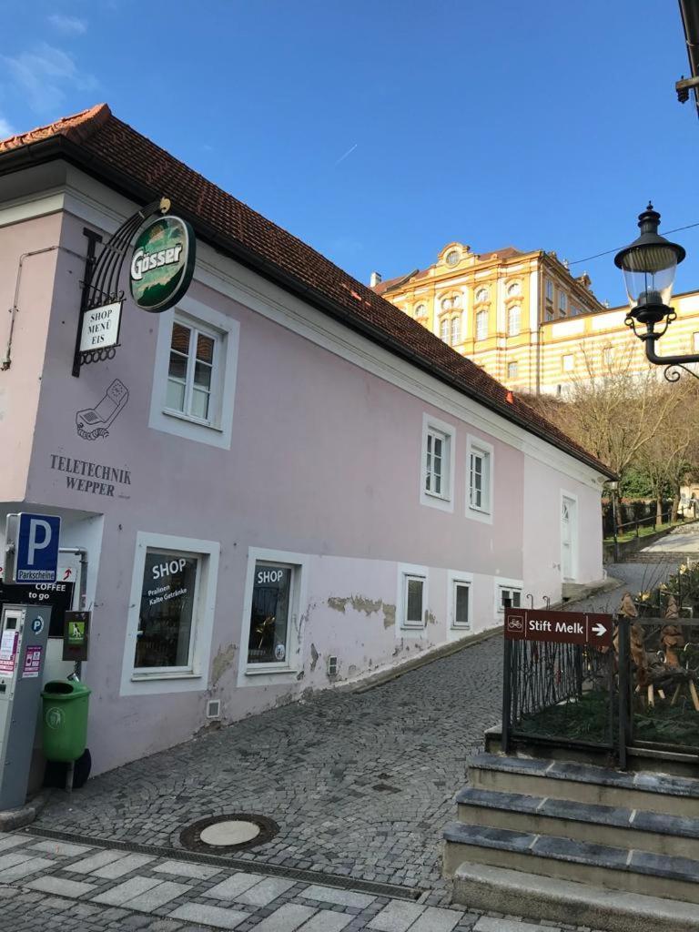 Schoen Wohnen Beim Stift Apartamento Melk Exterior foto